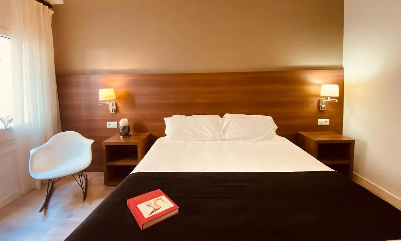 Hotel Carbonell Llança