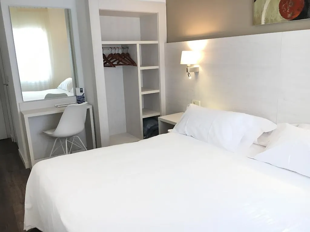 Hotel Carbonell Llança Spanien