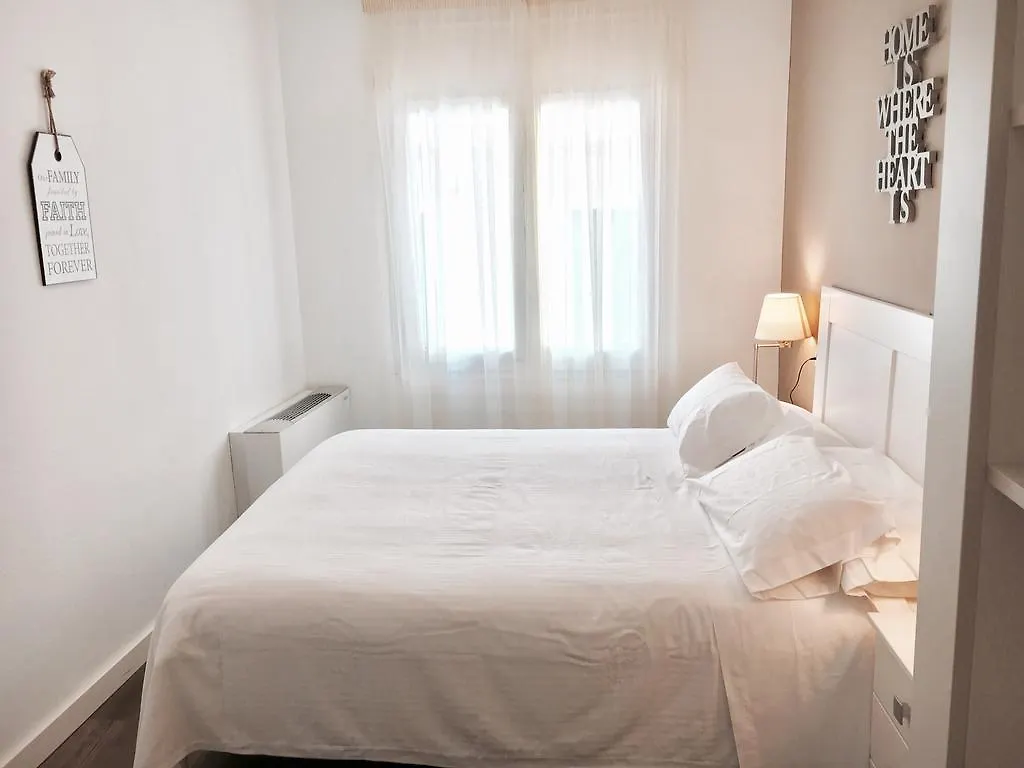 **  Hotel Carbonell Llança Spanien